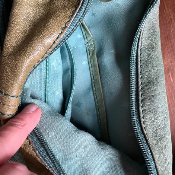 Fossil distressed leather purse greens 5 pockets - Picture 8 of 8